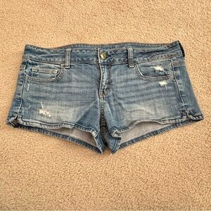 American Eagle Daisy Dukes Distressed Short Denim Festival Grunge Sexy Size 10